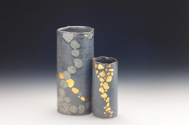 Stephanie Bertholon Vases gris à taches